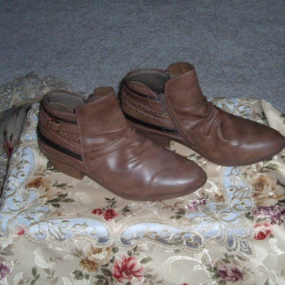 Cute Taupe Buckle Ankle Boots with Braid detail on back of heel - Size 9 Medium